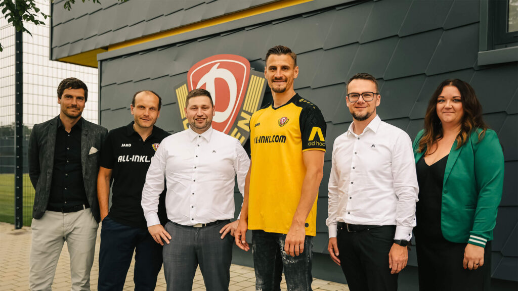 Ärmelsponsoring der ad hoc Gruppe bei Dynamo Dresden