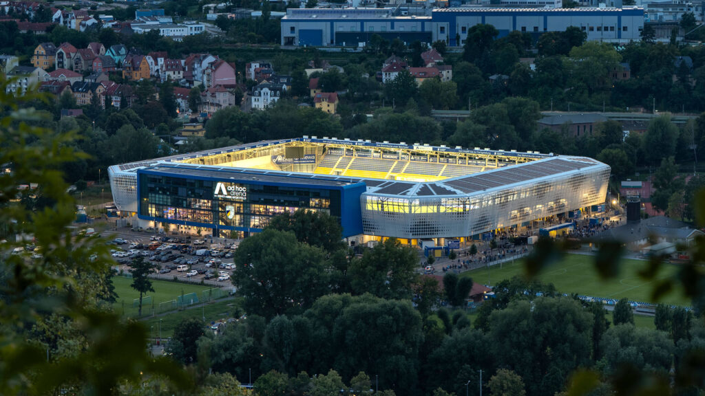 Die ad hoc arena im Ernst-Abbe-Sportfeld, Copyright: elf5 Jena GmbH